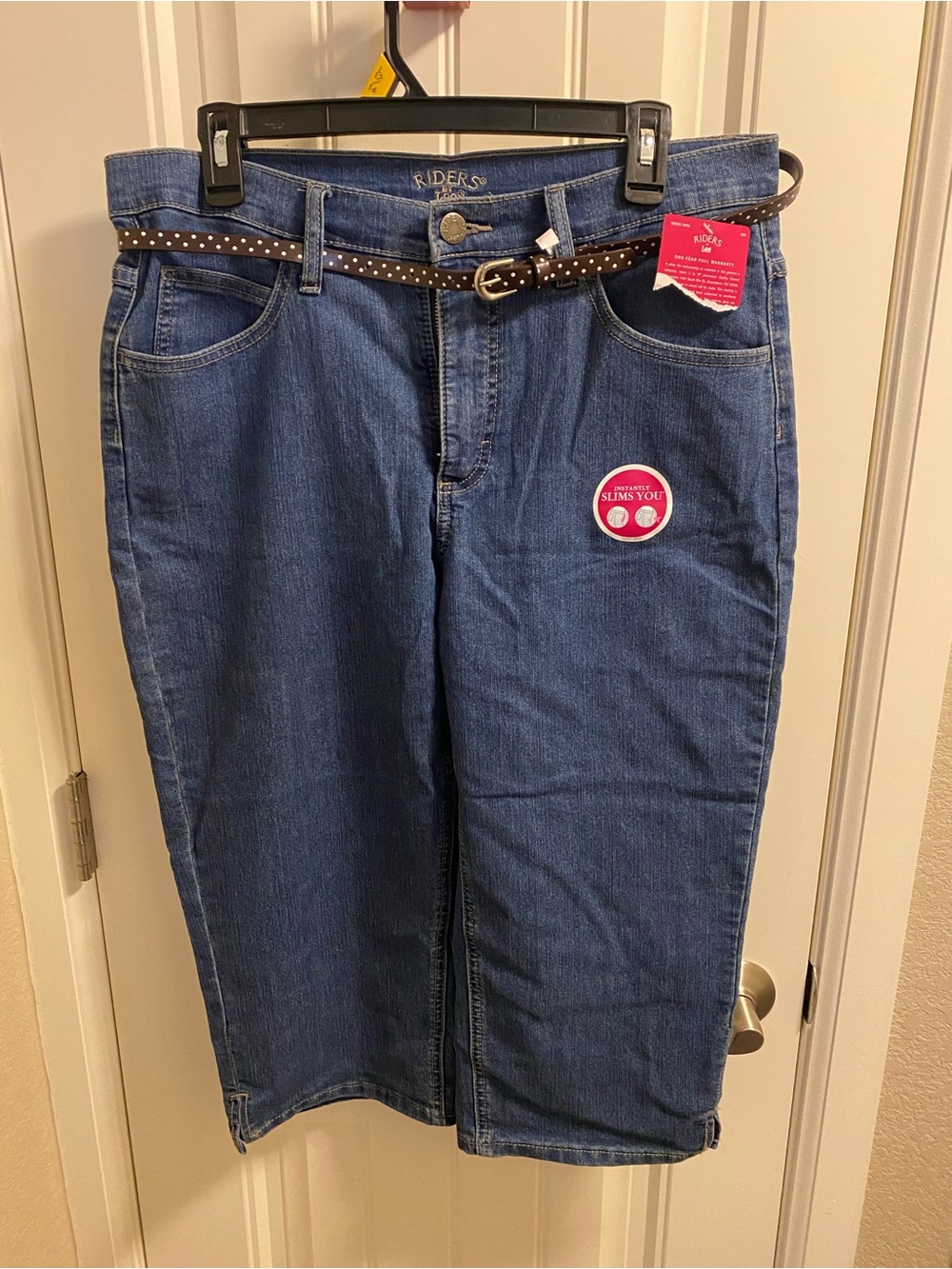 NWT Lee Riders Jeans 12 Capri Length Stretch Blue Denim Belt Flaw